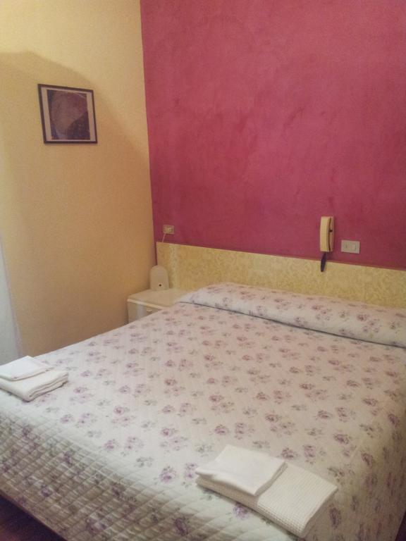 Albergo Tarsia Castrovillari Quarto foto
